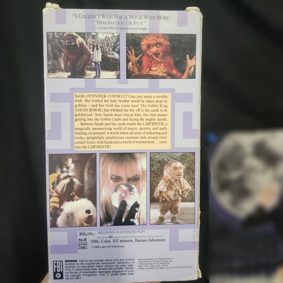 Labyrinth VHS - Picture 2 of 3
